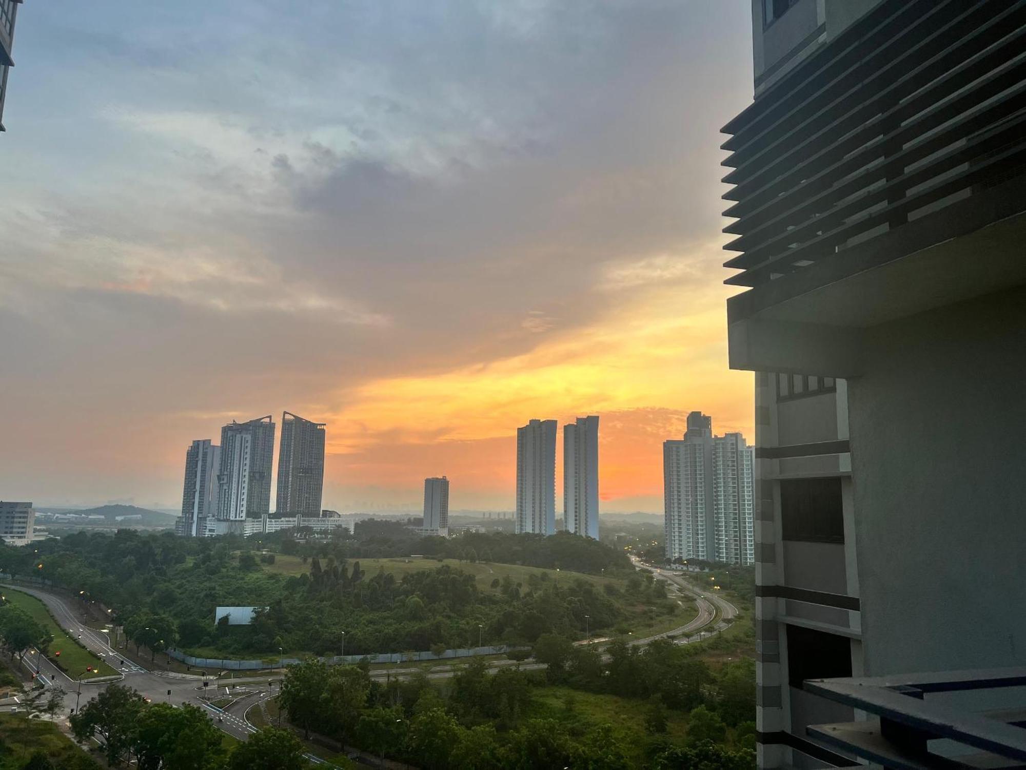 D Bunga مسلم Homestay Pool View Legoland Nusajaya Nusajaya  Exterior photo